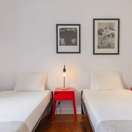 2bdr With Full Kitchen On Avenida Da Liberdade *