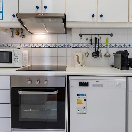 2bdr With Full Kitchen On Avenida Da Liberdade Appartamento