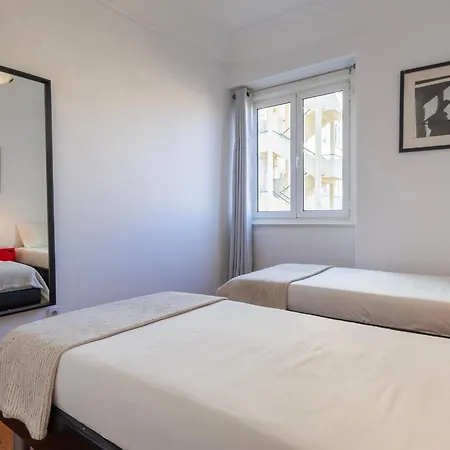 2bdr With Full Kitchen On Avenida Da Liberdade Appartamento Lisbona