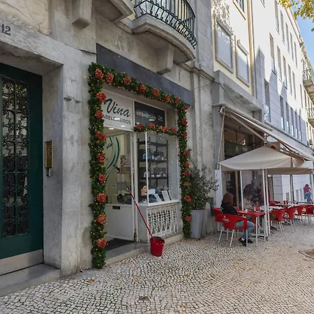 2bdr With Full Kitchen On Avenida Da Liberdade * Lisbona